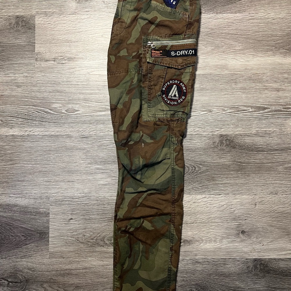 Superdry Men's Cargo Pants - Camouflage Green/Brown - Picture 2 of 4